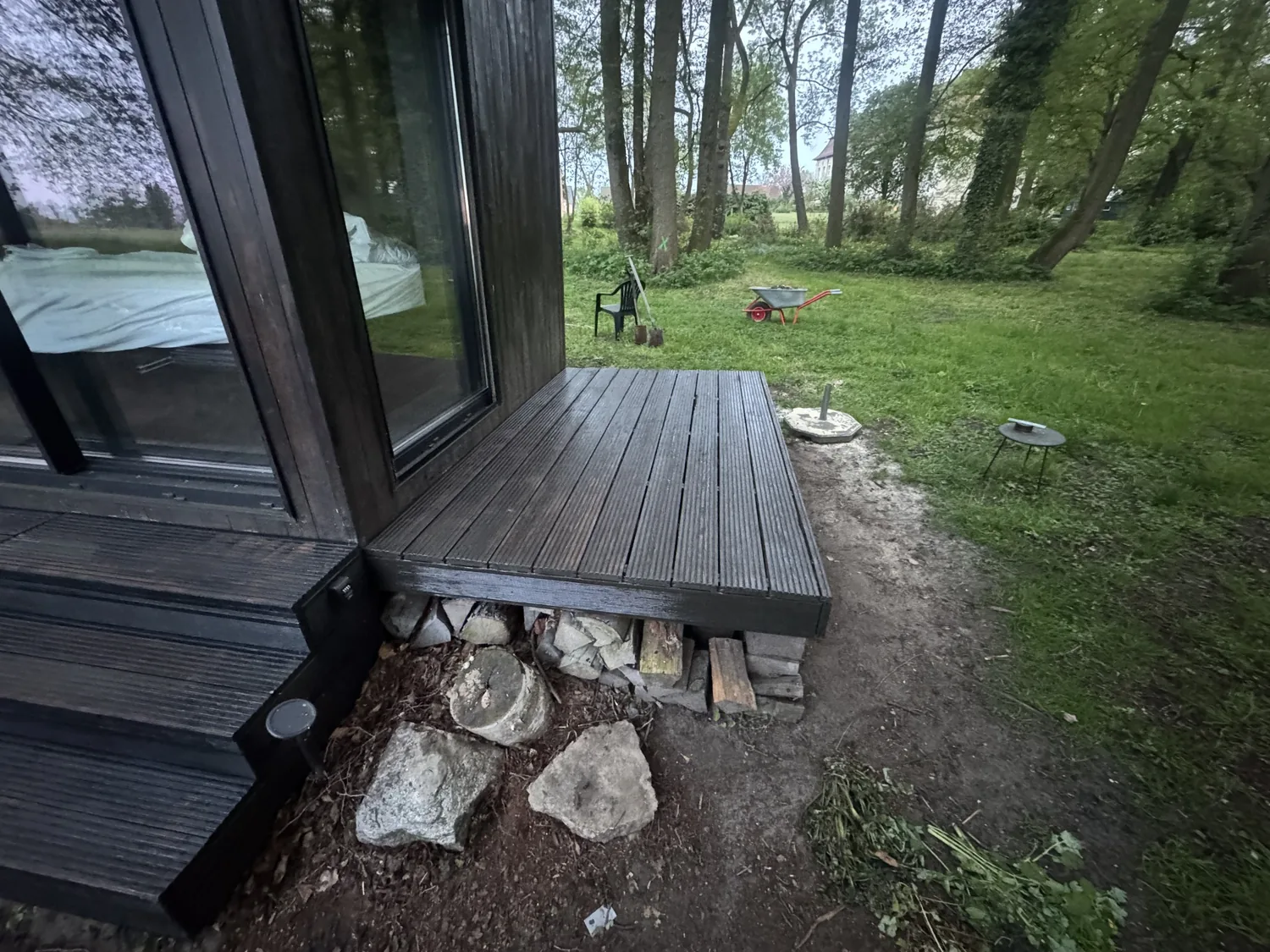 Tiny House oder Ferienobjekt im Außenbereich